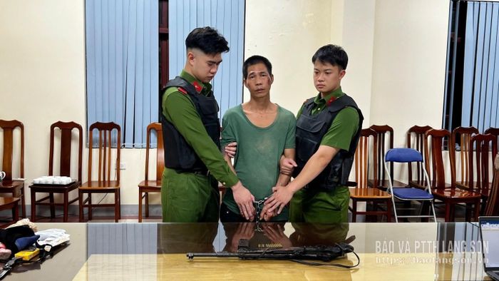Đối tượng Phương Văn Kỳ cùng tang vật