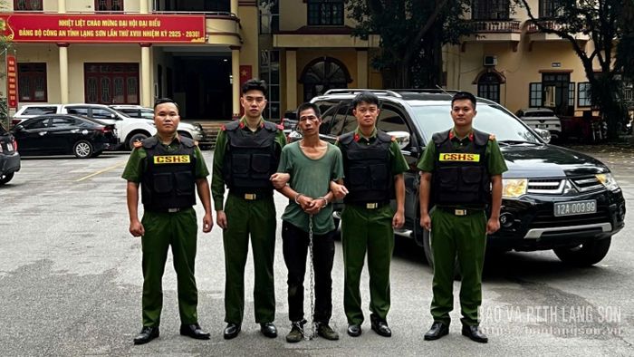 Đối tượng Phương Văn Kỳ tại cơ quan công an