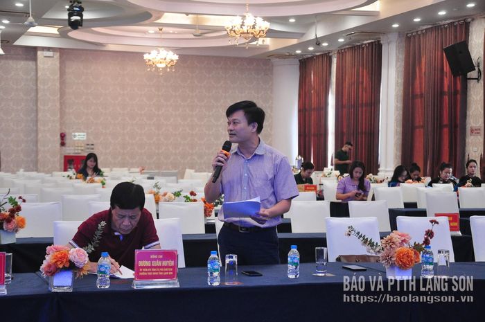 Lãnh đạo Báo và PTTH góp ý một số nội dung tại chương trình tổng duyệt