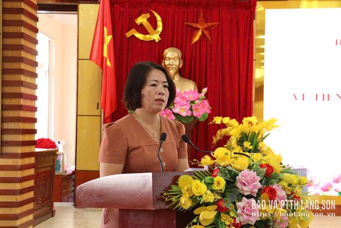 Lãnh đạo UBND phường Đông Kinh phát biểu tại phiên giải trình