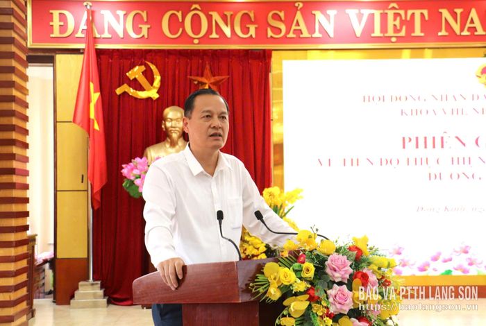 Đồng chí Phùng Quang Hội, Ủy viên Ban Thường vụ Tỉnh ủy, Bí thư Đảng ủy, Chủ tịch HĐND phường Đông Kinh phát biểu chỉ đạo tại phiên giải trình