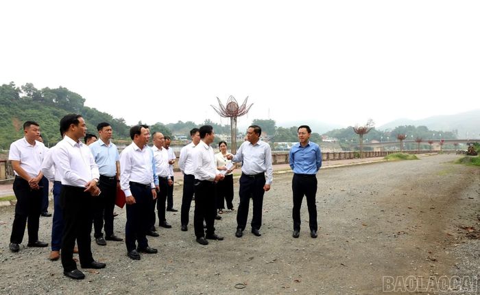 Đồng chí Hoàng Giang và Đoàn công tác kiểm tra công tác chuẩn bị triển khai Dự án trùng tu, tôn tạo đền Cô Tân An.