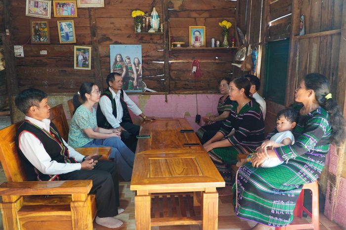Chi bộ bon Đắk N'Drung, xã Đức An luôn nắm bắt tình hình Nhân dân, kịp thời phát hiện nguồn ưu tú cử để bồi dưỡng, rèn luyện, phấn đấu