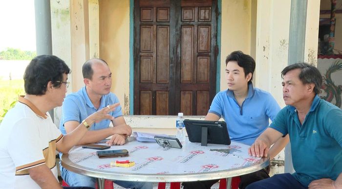 Trong hành chính "xé rào", ông Huỳnh Quang Huy đã được hỗ trợ rất nhiều từ những người cộng sự
