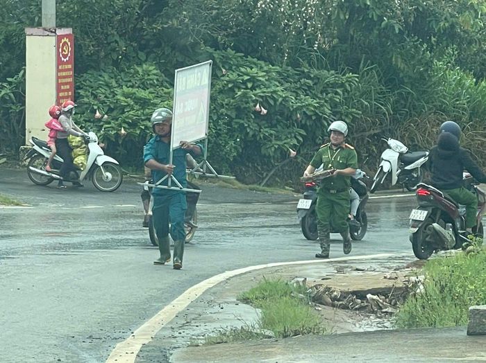 Công an xã Bảo Lâm 3 cùng các lực lượng nỗ lực đảm bảo an toàn giao thông trên QL55 đoạn qua địa bàn