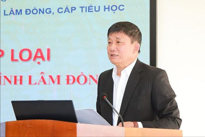 Ông Nguyễn Duy Hải, Phó Trưởng Phòng Giáo dục Tiểu học, Sở Giáo dục và Đào tạo, báo cáo tại phiên họp Hội đồng thẩm định