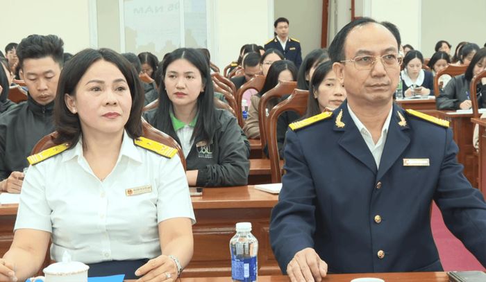 Các đại biểu tham dự hội nghị