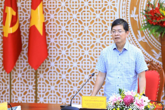 Phó Chủ tịch Thường trực UBND tỉnh Lâm Đồng Nguyễn Hồng Hải phát biểu kết luận cuộc họp