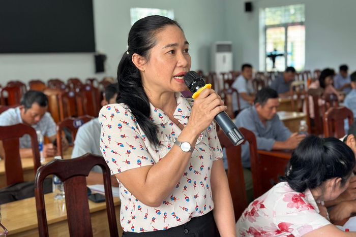 Cử tri Ngô Thị Hiếu (thôn Duy Xuyên, xã Quảng Phú) kiến nghị cần đầu tư cơ sở hạ tầng, nhất là đường giao thông nông thôn tại Bon Choih