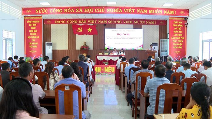 Quang cảnh hội nghị