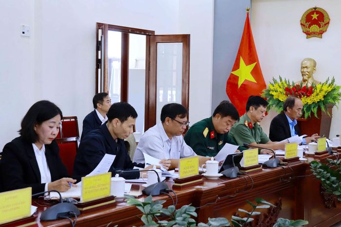 Lãnh đạo các sở, ngành theo dõi phát biểu chỉ đạo của Phó Chủ tịch UBND tỉnh Lâm Đồng Nguyễn Ngọc Phúc
