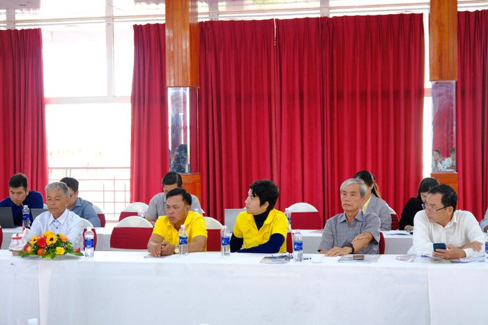 Đại diện các tổ cộng đồng tham dự hội thảo