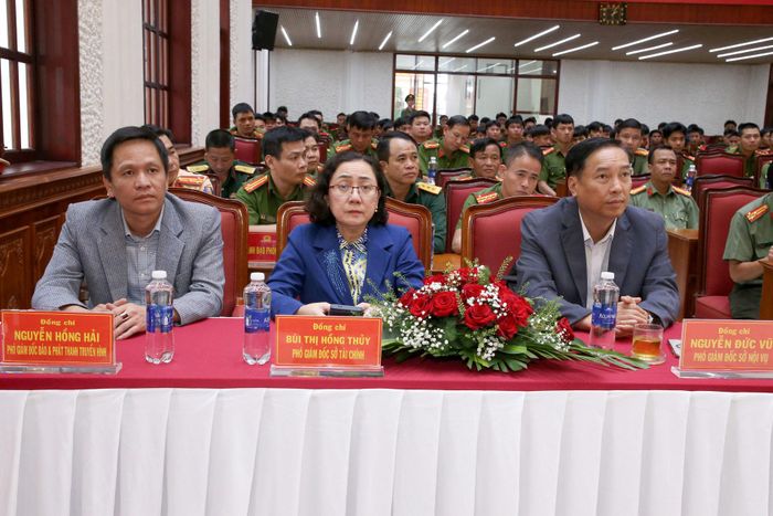 Các đại biểu tham dự hội nghị