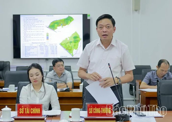 Lãnh đạo Sở Công Thương phát biểu tại hội nghị.
