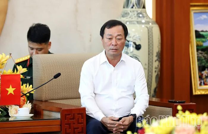 Đồng chí Bùi Văn Quang - Phó Bí thư Thường trực Tỉnh ủy phát biểu tại buổi tiếp.