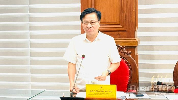 Đồng chí Đào Mạnh Hùng, Phó Chủ tịch Thường trực Ủy ban MTTQ Việt Nam tỉnh phát biểu tại buổi làm việc - Ảnh: N.L