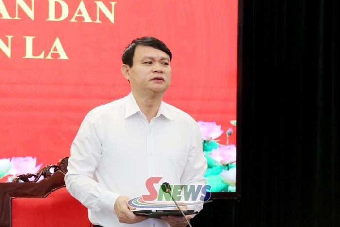 Đồng chí Đặng Ngọc Hậu, Phó Chủ tịch UBND tỉnh phát biểu tại cuộc họp.
