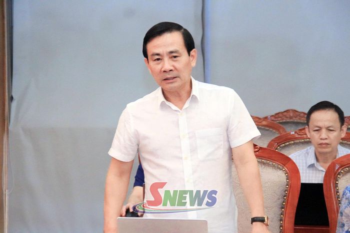 Lãnh đạo Sở Y tế phát biểu.