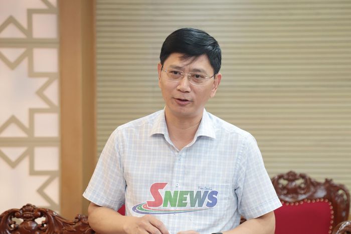 Lãnh đạo Sở Nông nghiệp và Môi trường phát biểu tại cuộc làm việc.