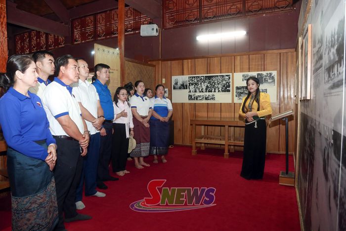 Tỉnh đoàn Sơn La và Đoàn thanh niên Nhân dân Cách mạng Lào các tỉnh: Bò Kẹo, Luông Nặm Thà, nước CHDCND Lào tham quan tại Khu Di tích lịch sử Quốc gia đặc biệt cách mạng Việt Nam - Lào tại bản Lao Khô 1.