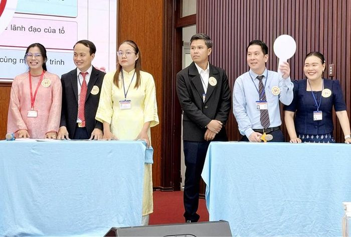 Trường Chính trị Nguyễn Chí Thanh tổ chức hội thi học viên học giỏi lý luận chính trị.
