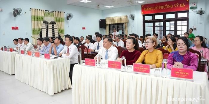 Các đại biểu tham dự hội nghị.