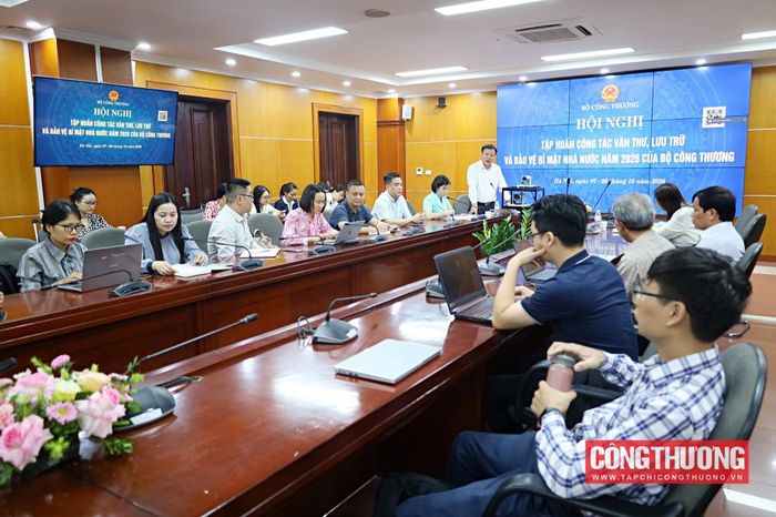 Hội nghị tập huấn công tác văn thư, lưu trữ, bảo vệ bí mật nhà nước và sử dụng Hệ thống quản lý văn bản điện tử Bộ Công Thương (iMOIT)