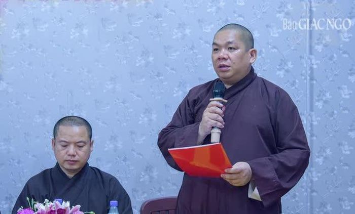 Đại đức Thích Minh Phước, Chánh Thư ký của Phân ban báo cáo công tác Phật sự
