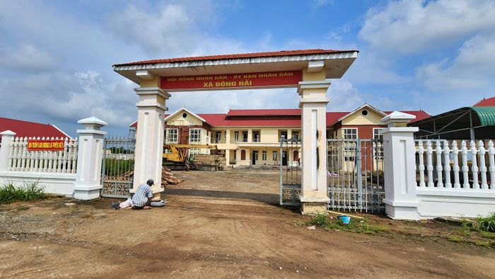 Trụ sở HĐND - UBND xã Đông Hải (trước đây là Điểm Trường Tiểu học Võ Văn Kiệt).
