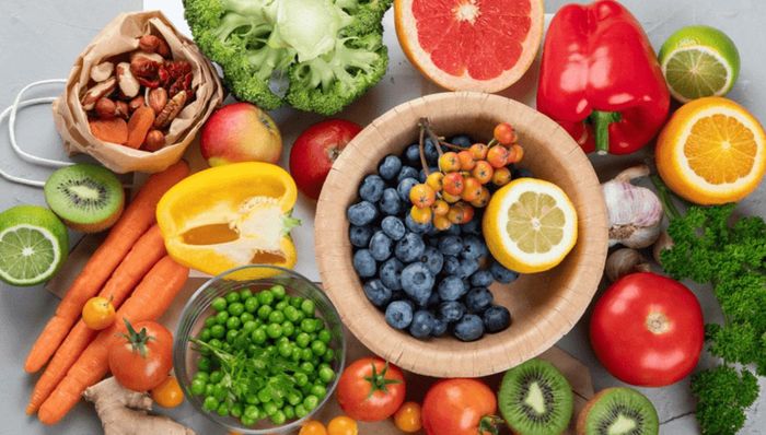 Nhiều loại rau củ và trái cây quen thuộc còn chứa lượng vitamin C cao hơn đáng kể so với cam