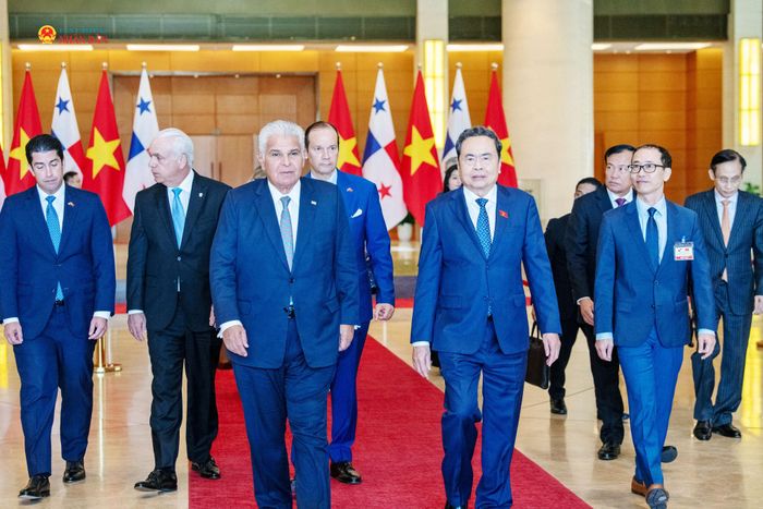 Chủ tịch Quốc hội Trần Thanh Mẫn và Tổng thống Cộng hòa Panama José Raúl Mulino