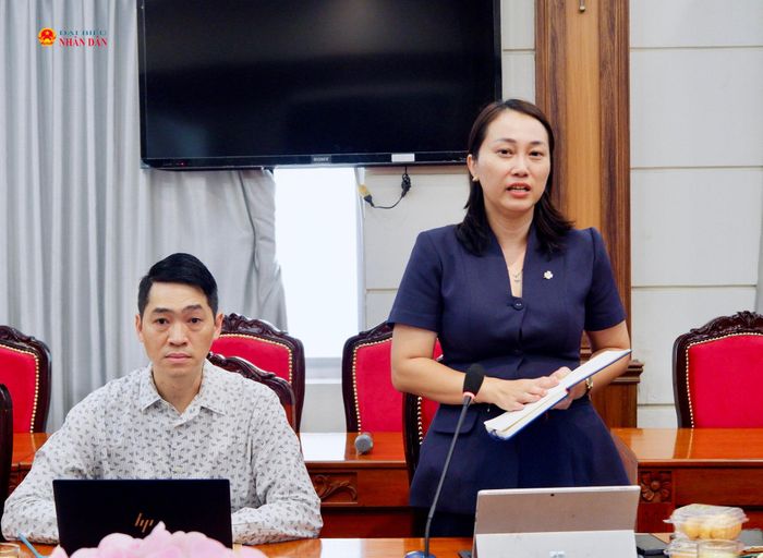 Phó Trưởng Ban Pháp chế HĐND thành phố Nguyễn Thị Thanh Mai phát biểu. Ảnh: Hoa Lê
