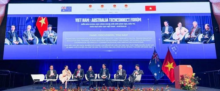Bà Đặng Huỳnh Ức My chia sẻ tại Vietnam – Australia Tech Connect Forum 2026, thúc đẩy kết nối giữa Chính phủ, viện nghiên cứu, trường đại học và doanh nghiệp nhằm mở rộng hợp tác đổi mới sáng tạo trong chuỗi giá trị quốc tế
