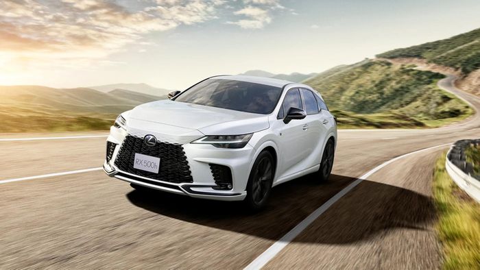 RX mới trước mắt chỉ bán tại Nhật. Ảnh: Lexus