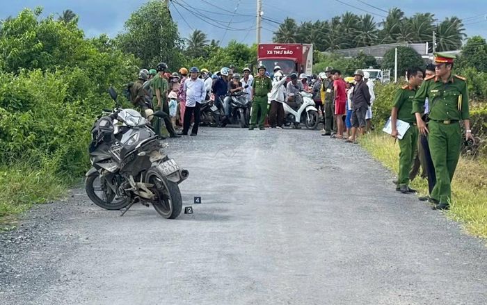 Lê Chí Tưởng tại buổi thực nghiệm điều tra.