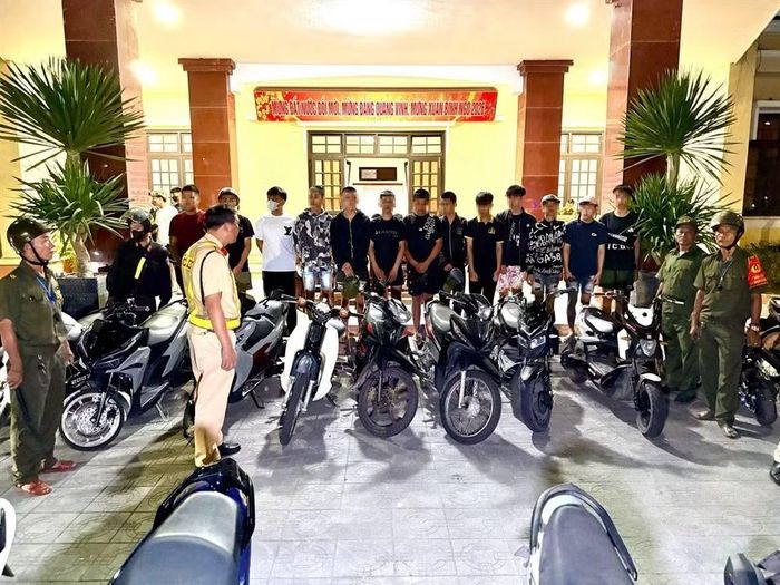 Một nhóm thanh thiếu niên từng chạy xe tốc độ cao, lạng lách qua nhiều tuyến đường trung tâm của TP Huế.