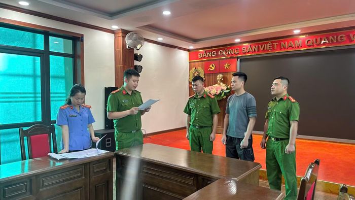 Thi hành lệnh khởi tố bị can, bắt tạm giam đối với Trương Văn Nam (biệt danh Nam phập).