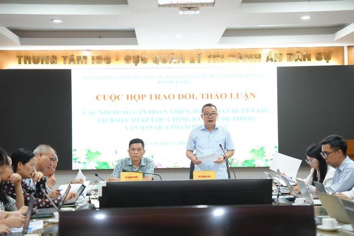 Cục trưởng Cục Kiểm tra văn bản và Tổ chức thi hành pháp luật Hồ Quang Huy phát biểu khai mạc.
