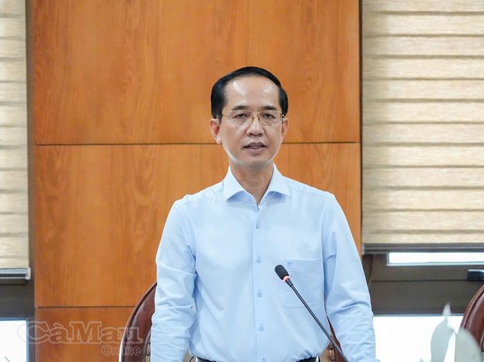 Đồng chí Hồ Thanh Thuỷ, Phó Bí thư Tỉnh uỷ, Chủ tịch Uỷ ban MTTQ Việt Nam tỉnh Cà Mau, phát biểu chỉ đạo tại cuộc họp.