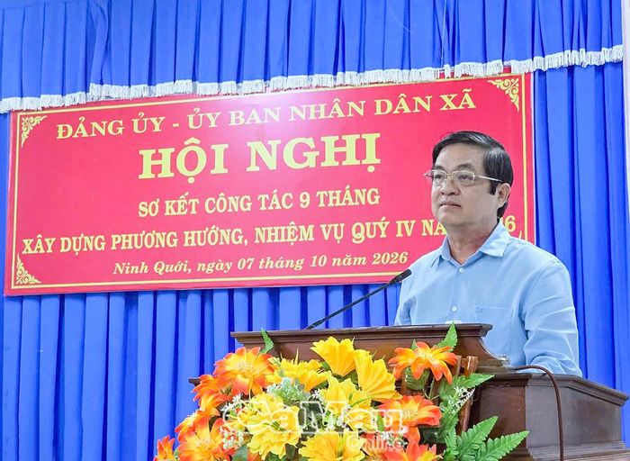  Phó Chủ tịch UBND tỉnh Huỳnh Chí Nguyện ghi nhận những kết quả xã Ninh Quới đã thực hiện đạt trong 9 tháng qua.