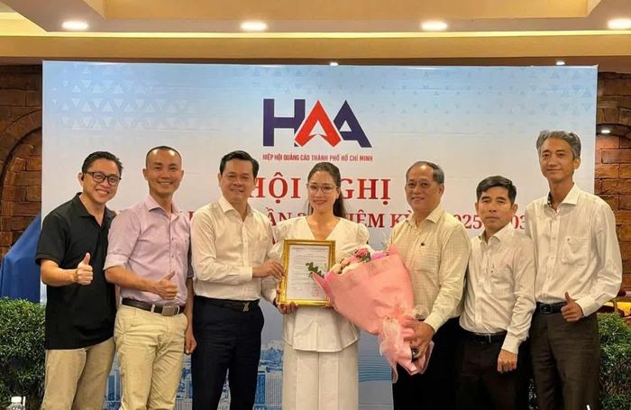 Bà Hoàng Thanh Loan, Phó Chủ tịch HAA, được bổ nhiệm kiêm nhiệm Tổng Thư ký Hiệp hội.