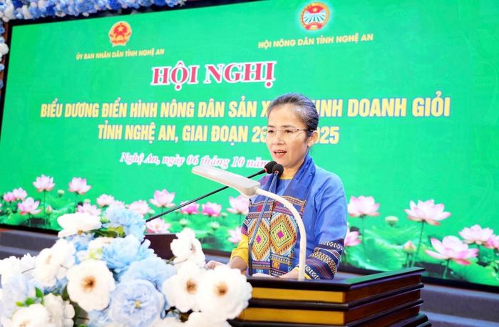 Phó Bí thư Tỉnh ủy, Chủ tịch Ủy ban MTTQ tỉnh Nghệ An Võ Thị Minh Sinh ghi nhận, biểu dương những nỗ lực của các cấp hội nông dân trên địa bàn trong giai đoạn vừa qua. (Ảnh: NAG)