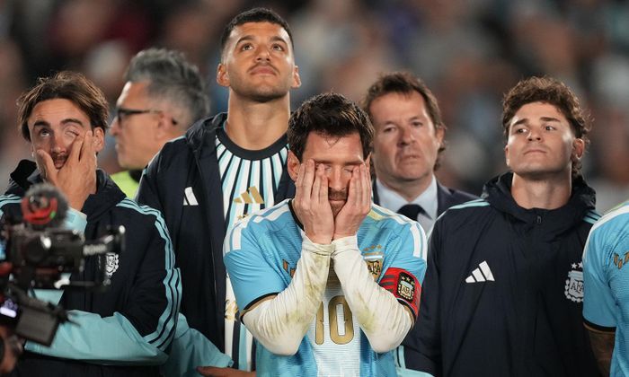 Phần phát biểu của Messi sau khi trận đấu kết thúc là những giây phút xúc động nhất. (Ảnh: Reuters)