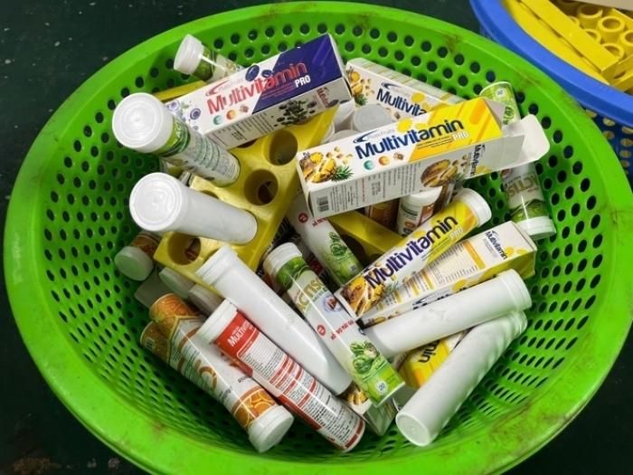 Hàng triệu viên C sủi giả của Vintechpharm được lực lượng chức năng phát hiện.