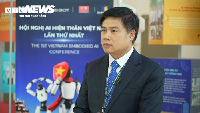 PGS.TS Hoàng Tiến Dũng. (Ảnh: Hùng Cường)