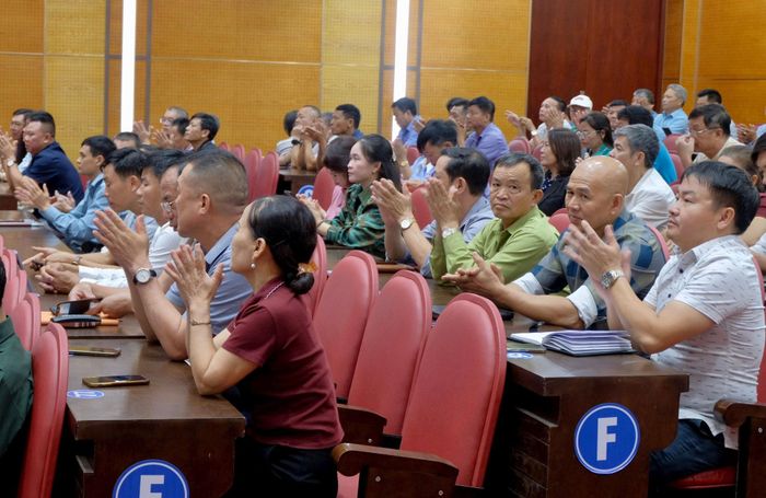 Hơn 300 học viên tham gia lớp bồi dưỡng. Ảnh: Tùng Nguyễn.