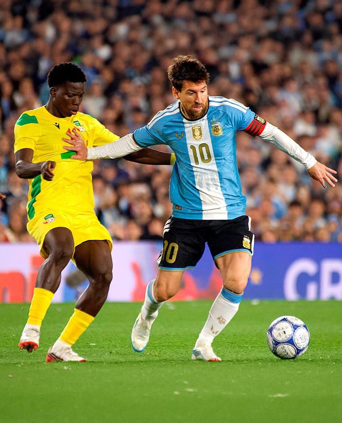 L.Messi chói sáng trong trận đấu với Benin ngày 7-10. Ảnh: AFA.