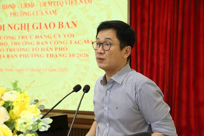 Phó Chủ tịch Thường trực UBND phường Cửa Nam Nguyễn Tùng Lâm phát biểu tại hội nghị. Ảnh: PV
