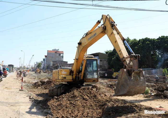 Đoạn này thuộc gói thầu số 29: Thi công xây dựng - Hạng mục phá dỡ các công trình xây dựng trong phạm vi chỉ giới thu hồi đất giải phóng mặt bằng các phường Yên Nghĩa, Phú Lương, Chương Mỹ với giá trị hợp đồng là 32,168 tỷ đồng.