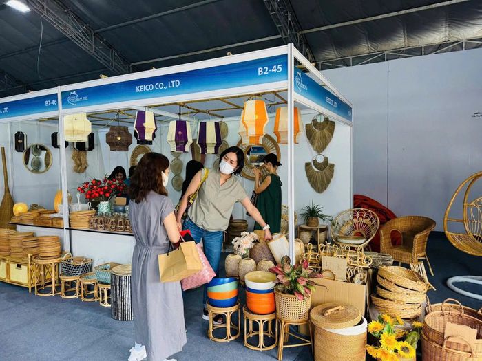 Giới thiệu các sản phẩm tại Hanoi Giftshow 2025. Ảnh: BTC